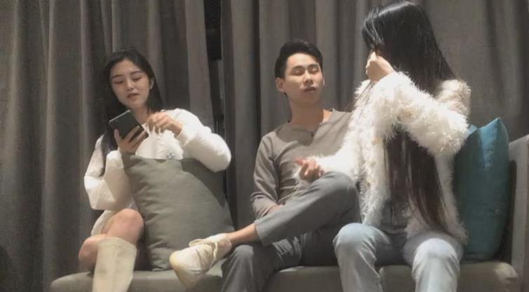 无水印【文轩探花】极品177小王祖贤返场，再约兔女郎女神玩双飞，高颜值苗条魔鬼身材配合无间激情啪啪