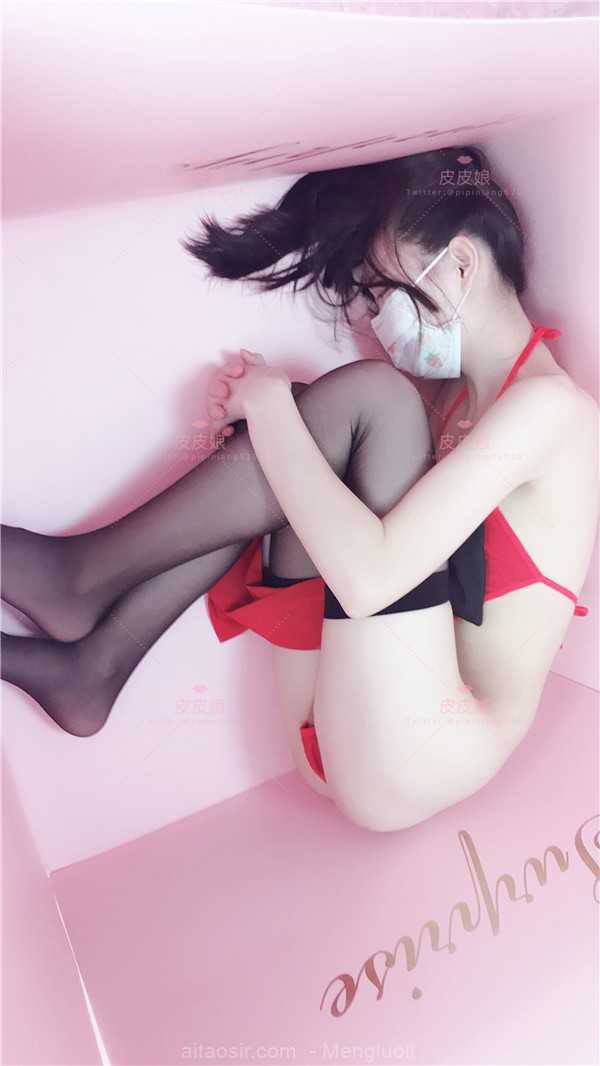 【粉嫩推薦】福利姬@又又醬@皮皮娘之護士服+捆綁+禮物盒+死庫水PLUS 4套合集（152P/115MB） COSPLAY-第9張