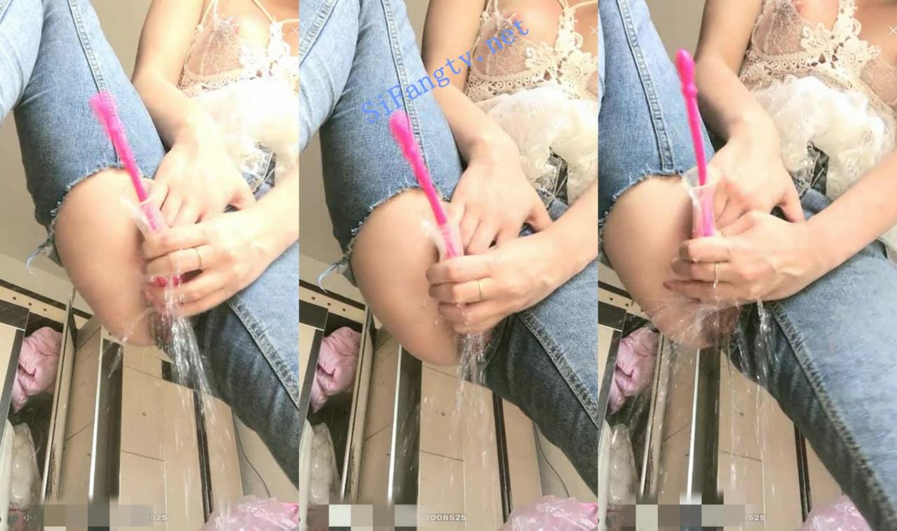 极品小仙女 人间水蜜桃88 跳蛋自慰淫水大瀑布 粉穴特写 图 02