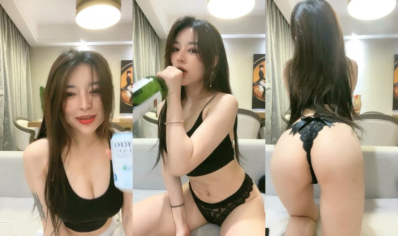 ♥️女神降临 小雅小雅 揉捏极品水蜜桃大胸扭动热舞 图 04