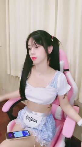 满背纹身极品双马尾萌妹反差感极强舔吸大屌后入猛操 图 02