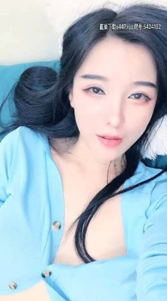 奶盖啵啵啾 奔波儿灞 合集 52.6G 图 02