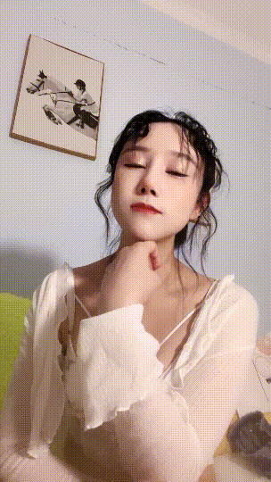 新人!卧槽~好漂亮啊! 我是小baby 道具自慰~爽上天~狂撸 图 01