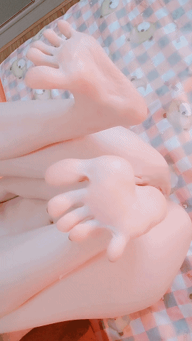 ♈极品小仙女!小穴超粉~ 18岁小仙女 道具狂插~爽到喷水~ 图 01
