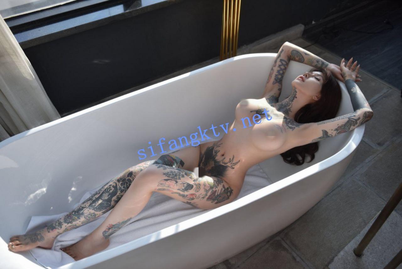 颜值巅峰白富美 Sexy chloe 龙猫夫妇 2023最新福利 图 01