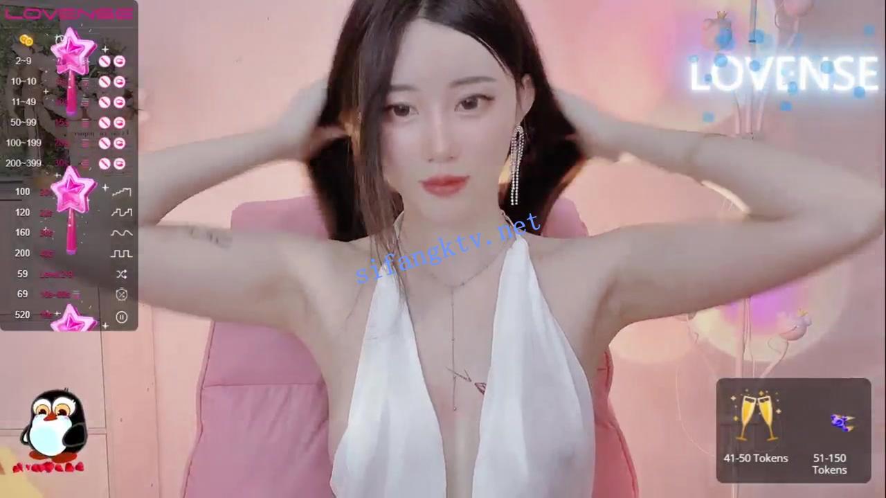 ❤❤❤ST专卖店 Waner-Shangguan 巨乳女神,露奶自慰,狂撸中 图 01