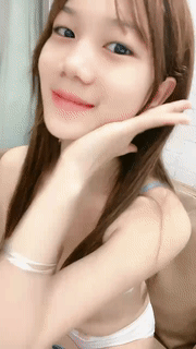 湖南校花 最美初恋 C罩杯美女~道具自慰~绝美馒头逼~爆撸~ 图 01