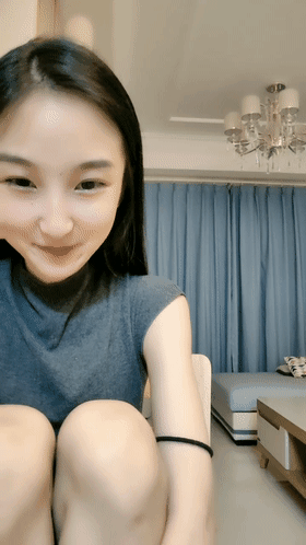 ☸☸花一样的美少女 纯情小猫咪 被榜一土豪哥无套内射 图 01