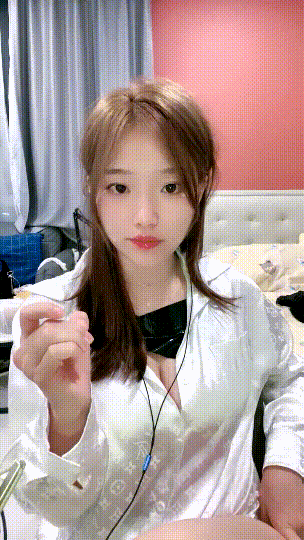 G奶女神!我靠!奶子好大好漂亮~ 小熊儿 揉穴自慰!狂撸 图 02