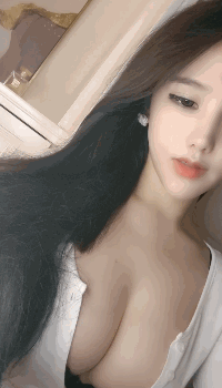 SSS千年一遇极品美女 白皙粉嫩美巨乳 初恋的心动极致诱惑 图 01