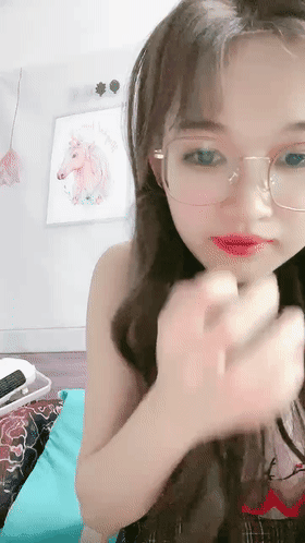 ❤♡~ 小懒猫猫 电击阴蒂~娇喘啊啊啊啊~大屌硬的邦邦响 图 04