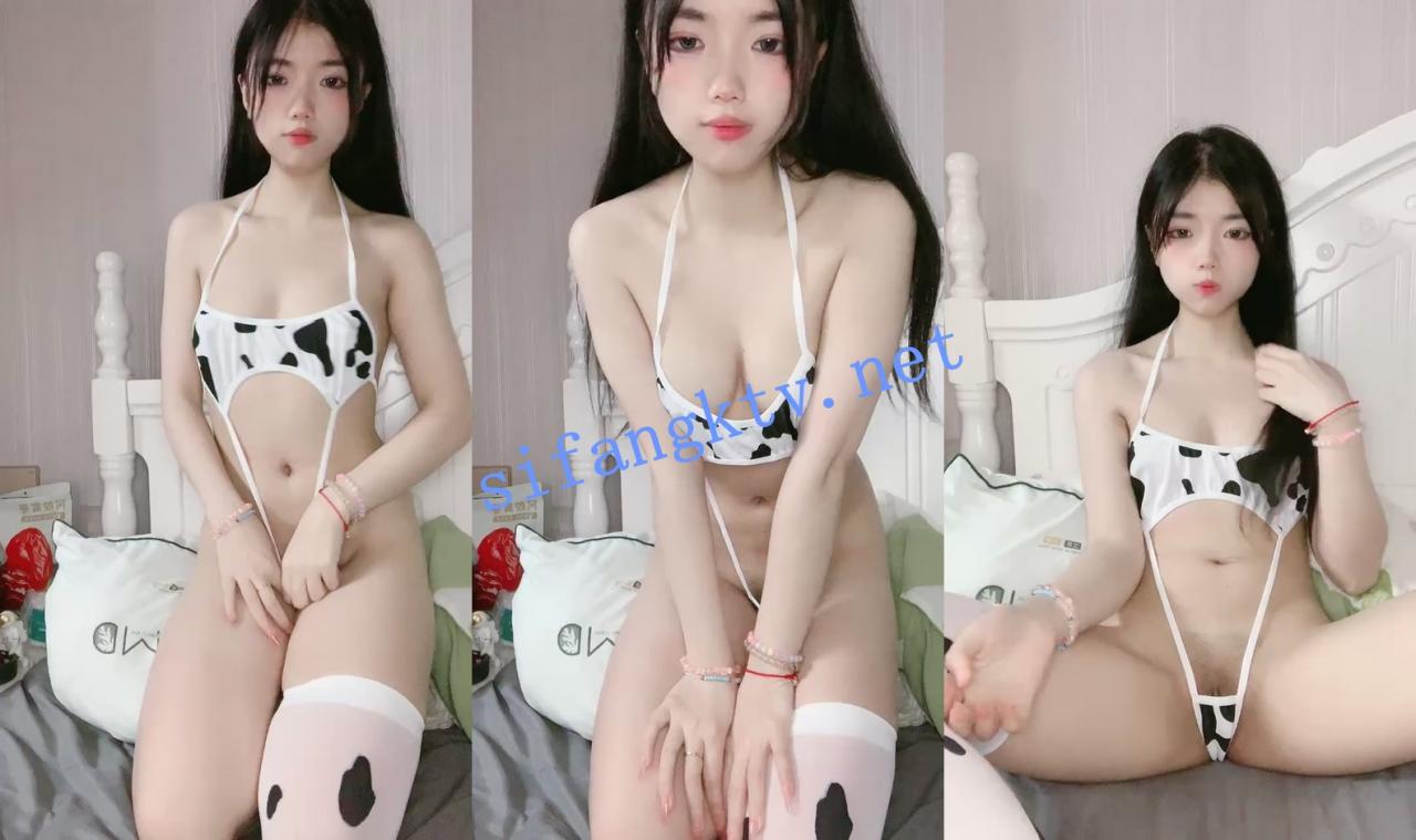 ⚡ 核弹!19岁纯情可爱学生妹! 妮羊羊 雪白的裸体~ 图 01