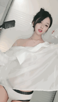 一脸呆萌甜美少女!近期下海收费房!呻吟娇喘嗲嗲诱惑 图 02