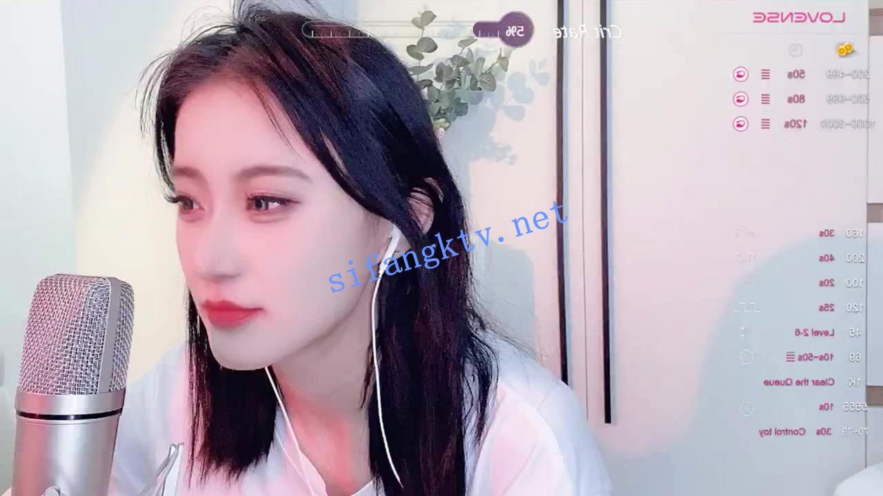 ❤❤❤重磅炸弹~ Naiyi 完胜明星,特清画质,一场赚几万W 图 01