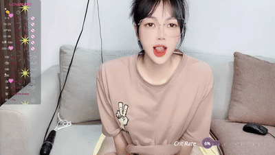 灬灬大系校花学妹! Vy-6868 颜值在线~全裸黑牛跳蛋爆白浆 图 01