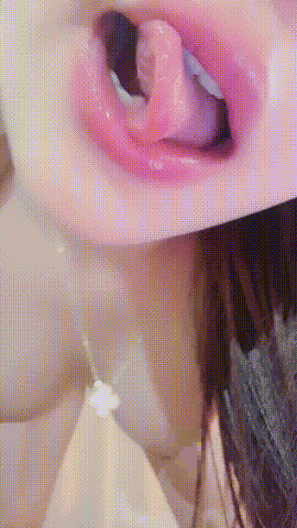 ❤️尤物下海 佳贤妹妹 销魂舌诱蠕动拉丝粉逼自慰骚舞 图 02