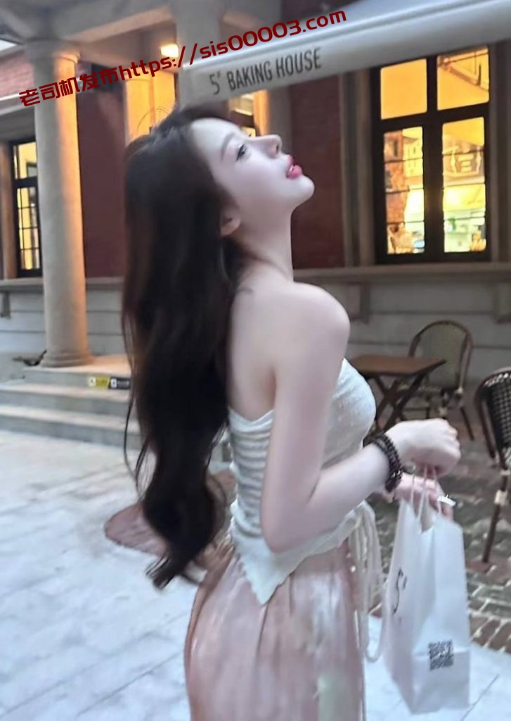 推特 小怪兽E 自入门槛，超强约炮博主，约啪各类天花板身材女神，小红书网红，推特网红，长腿模特【21V】【859M】