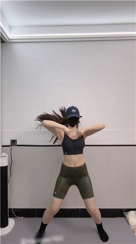 顶级大学舞蹈生【小乔（以安）】12月VIP最新大尺度裸舞【9V】【907M】