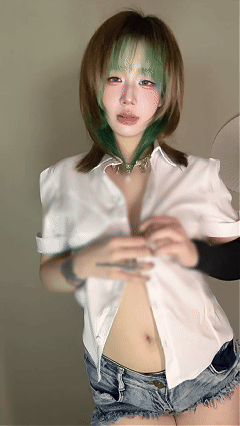 推特精神小妹 白龙 SVIP福利裸舞自慰 顶级嫩妹 疯狂后入啪 图 05