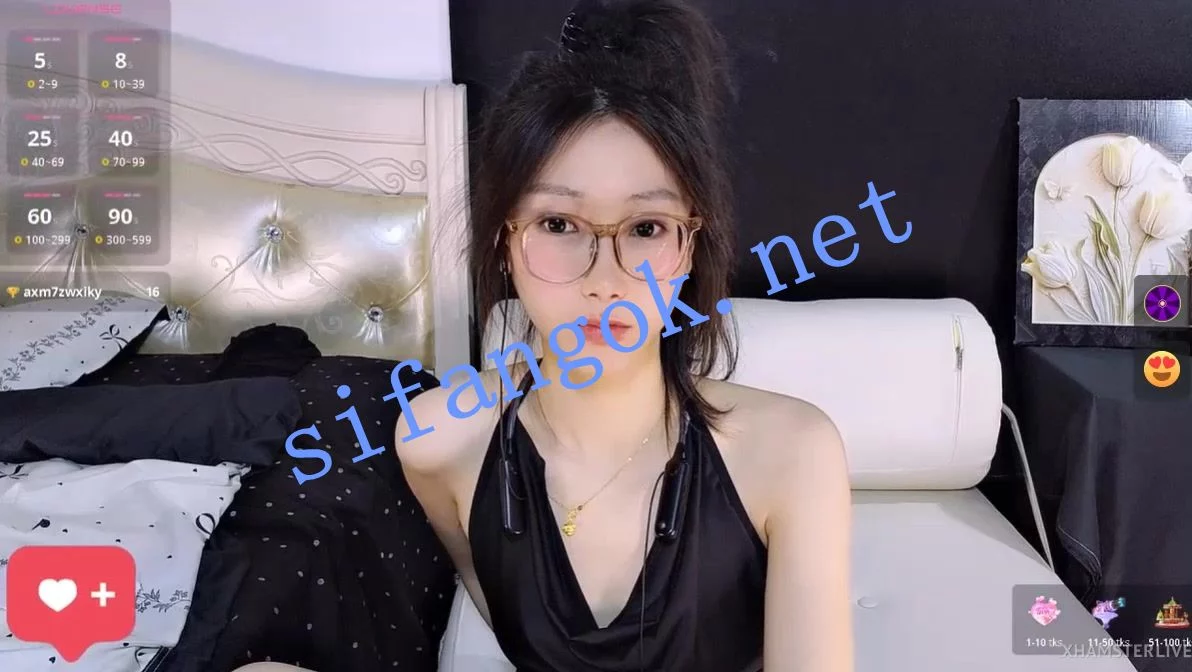 ❤❤❤ST新晋新秀女神,Stripchat Queenbb88 劈叉大长腿开撸了 图 01