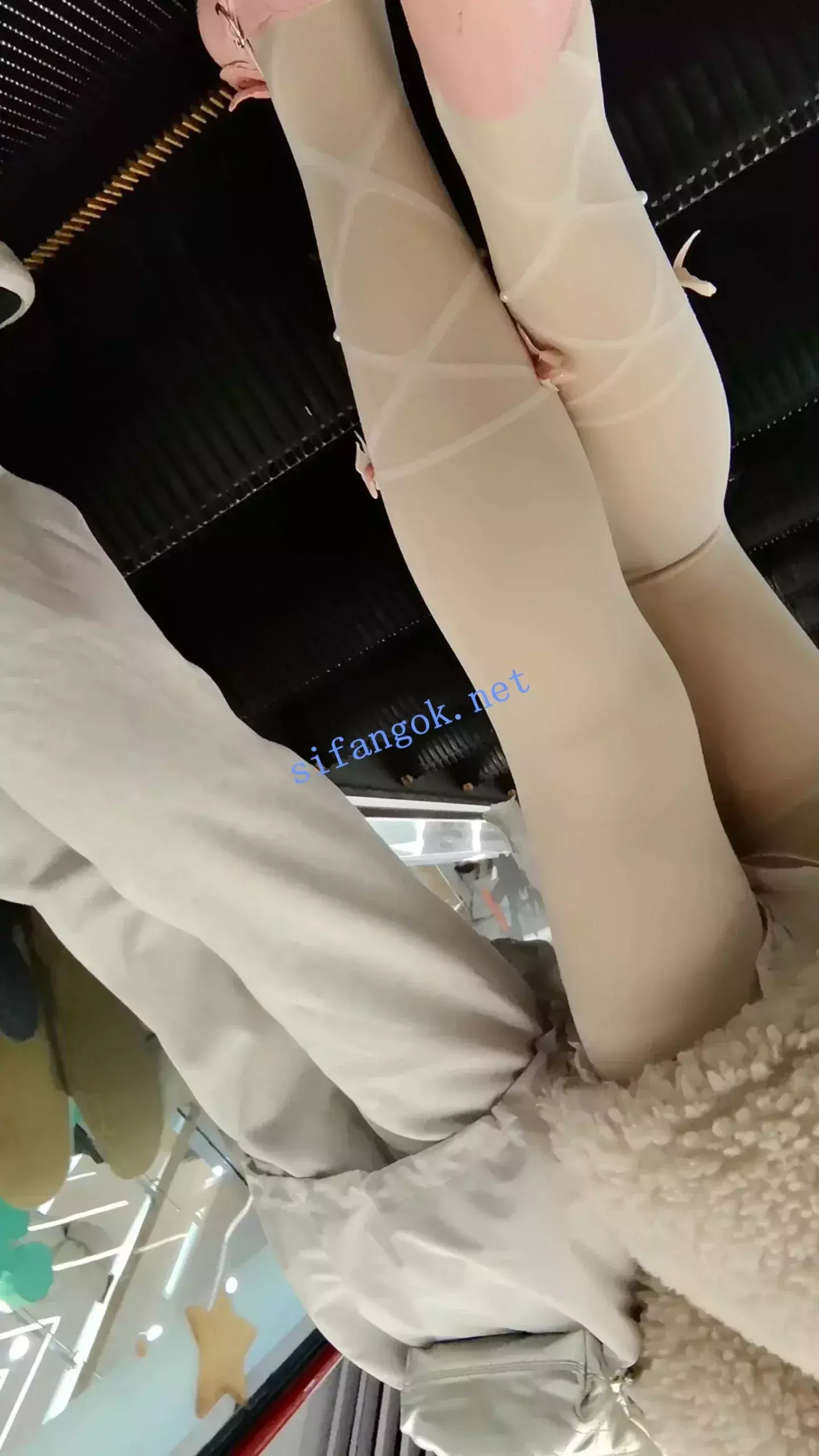 ✅ SSR原创街拍系列 街拍漫展丝袜热裤抄底都有 三 图 07
