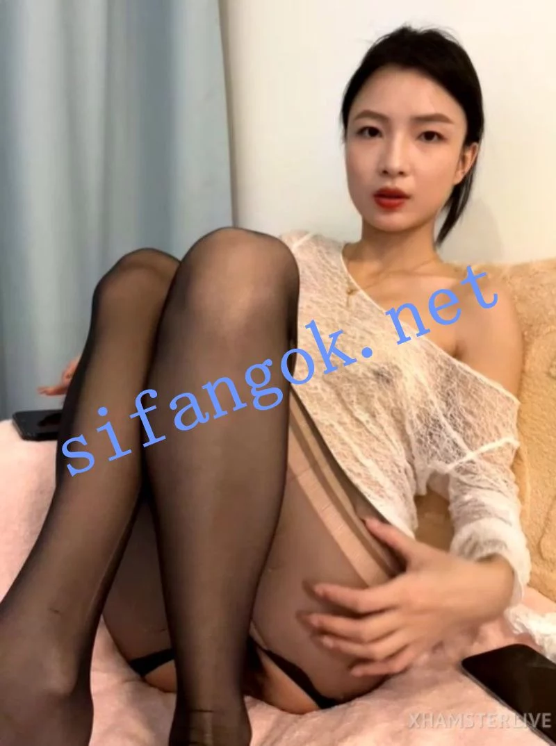 ❤❤❤ST新人清秀校花,Stripchat! Yaobaobao 自慰高潮爽翻天 图 01