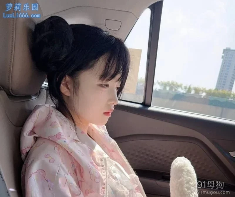 四川科技学院大一双马尾白虎萝莉❤️多姿势狂插! 图 06