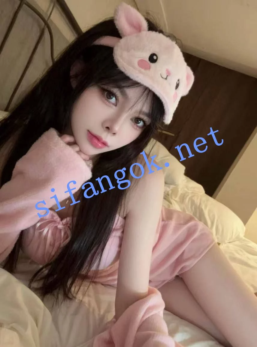 ❤️ 精品 广州荔湾C杯白幼瘦极品 苏珊 被金主们包养 图 02