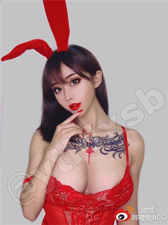 【極品女神降臨】最新推特爆乳女神人稱『小範冰冰』大尺度魅惑私拍 人前女神 人後母狗